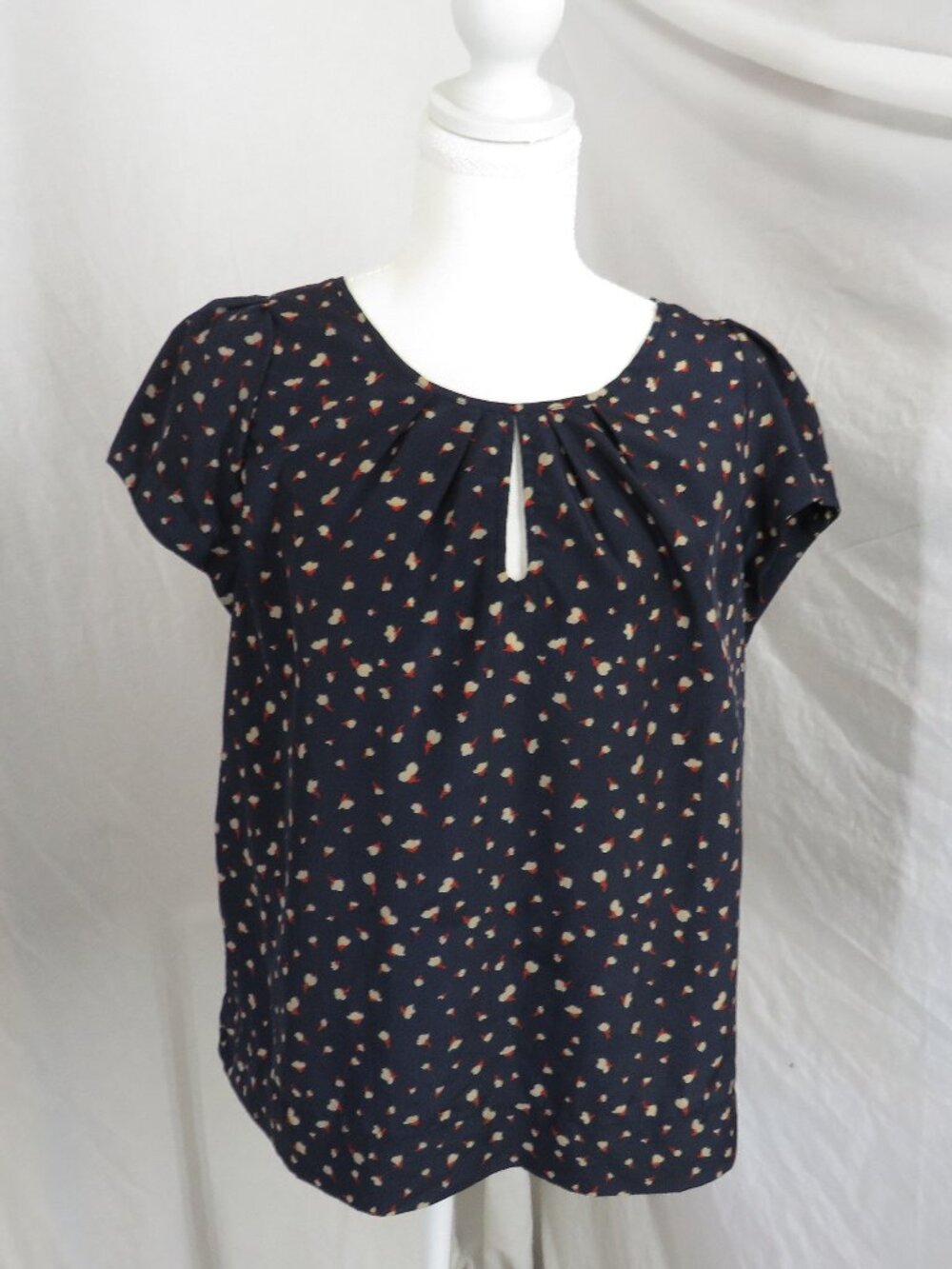 Efficient by Broadway Navy Printed Blouse – Minimalist Soft Aesthetic | Size M /